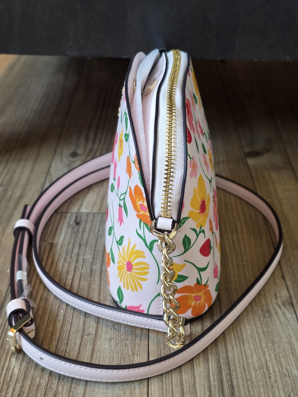 kate spade Small Dome Crossbody Strawberry Garden - Picture 4 of 9